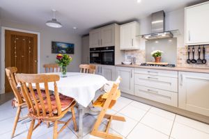 Kitchen/Diner- click for photo gallery